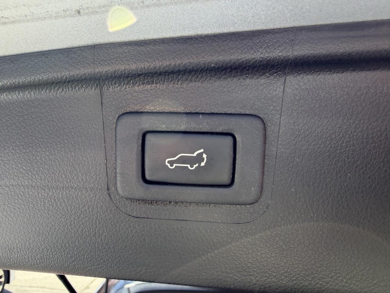 2018 Subaru Outback Limited Eyesight Photo