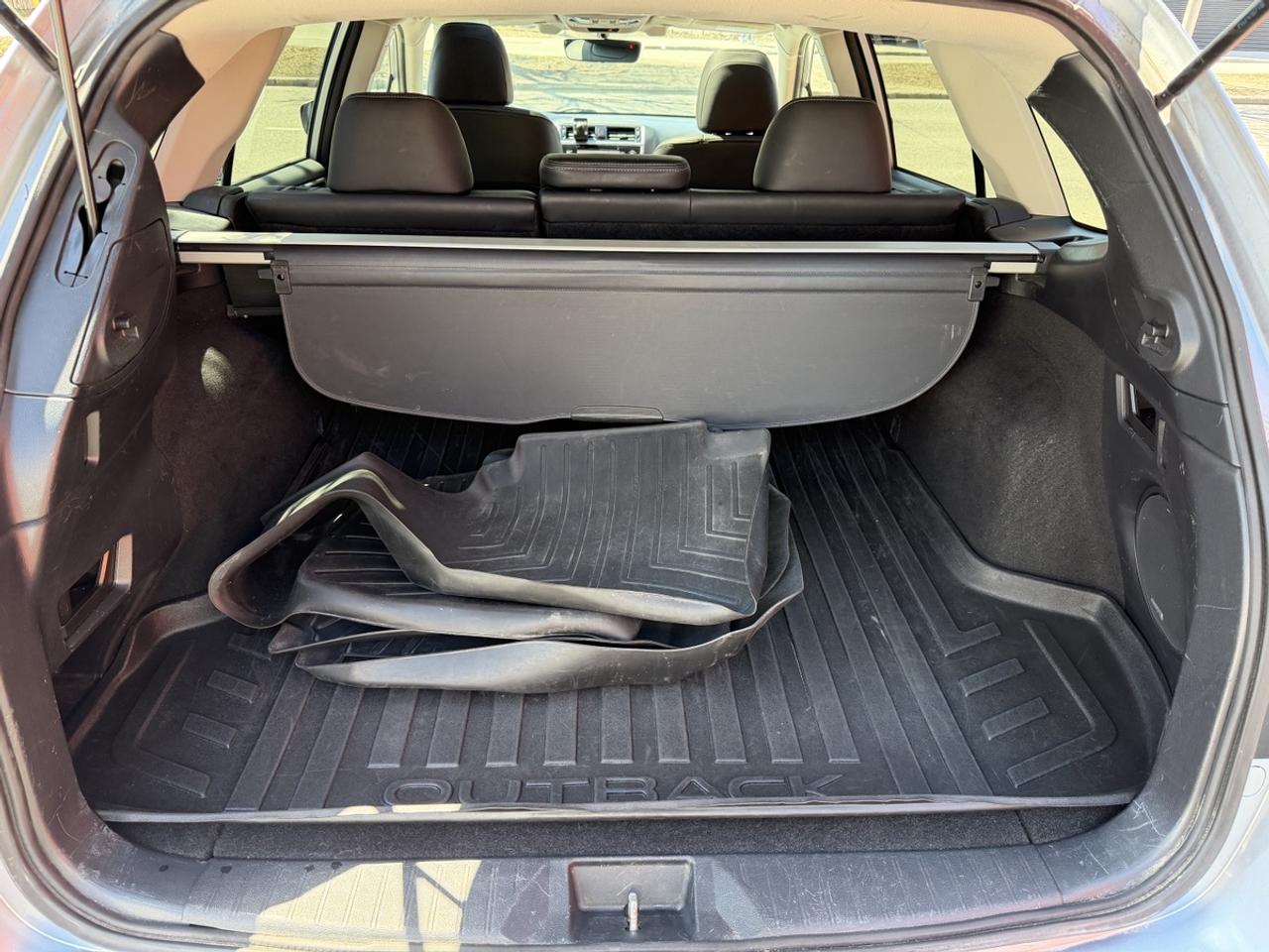 2018 Subaru Outback Limited Eyesight Photo