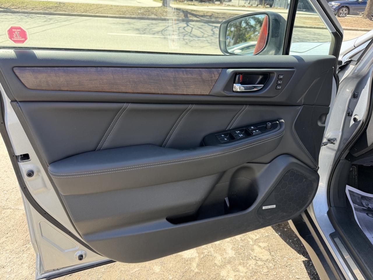 2018 Subaru Outback Limited Eyesight Photo