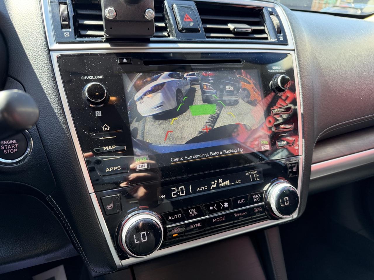 2018 Subaru Outback Limited Eyesight Photo