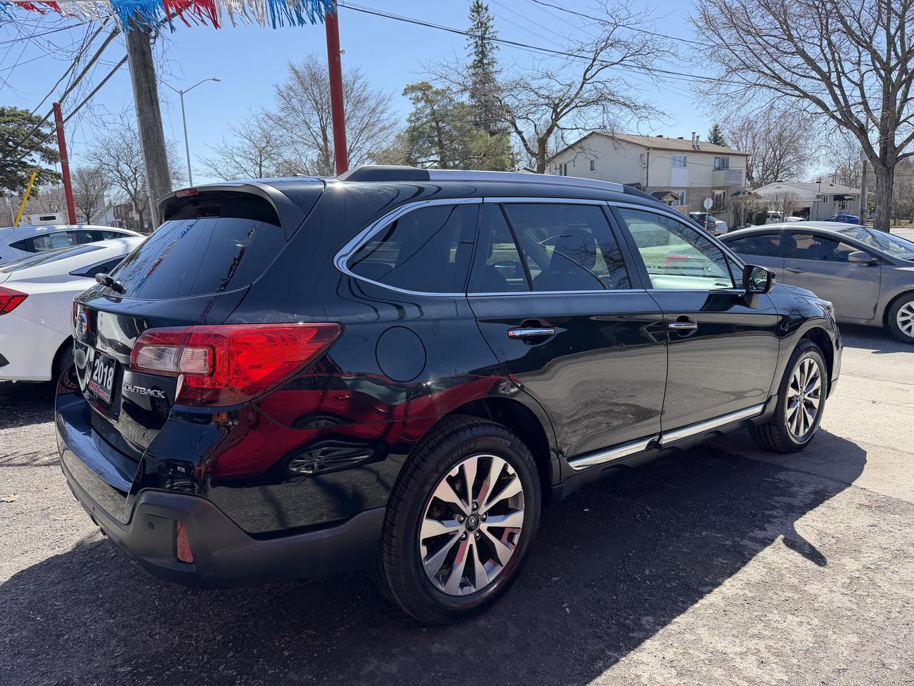 2018 Subaru Outback Limited Eyesight Photo