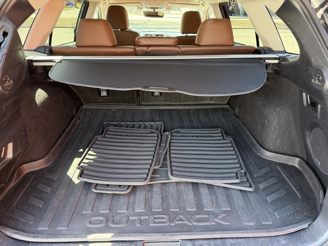 2018 Subaru Outback Limited Eyesight Photo