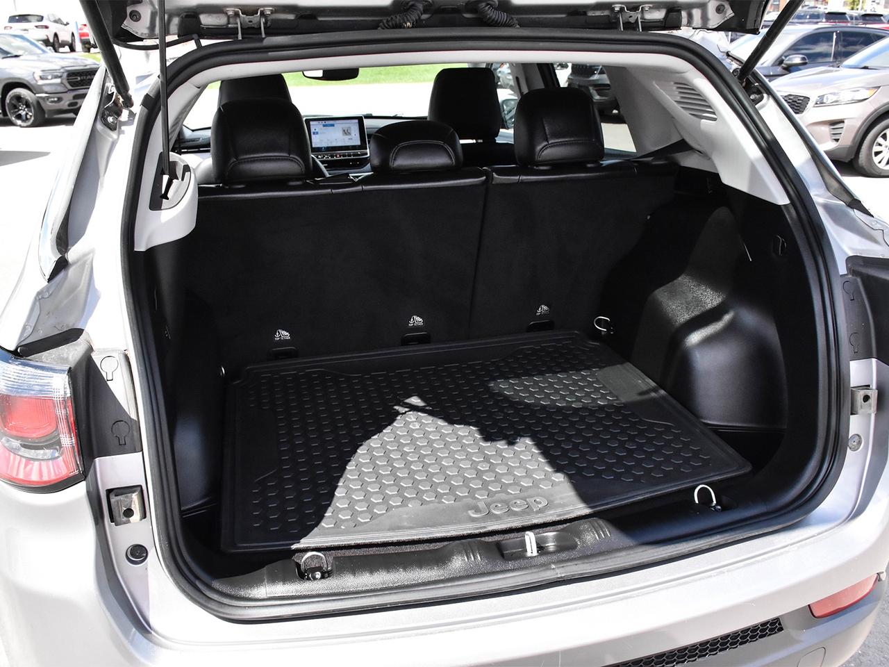 2022 Jeep Compass NORTH Photo