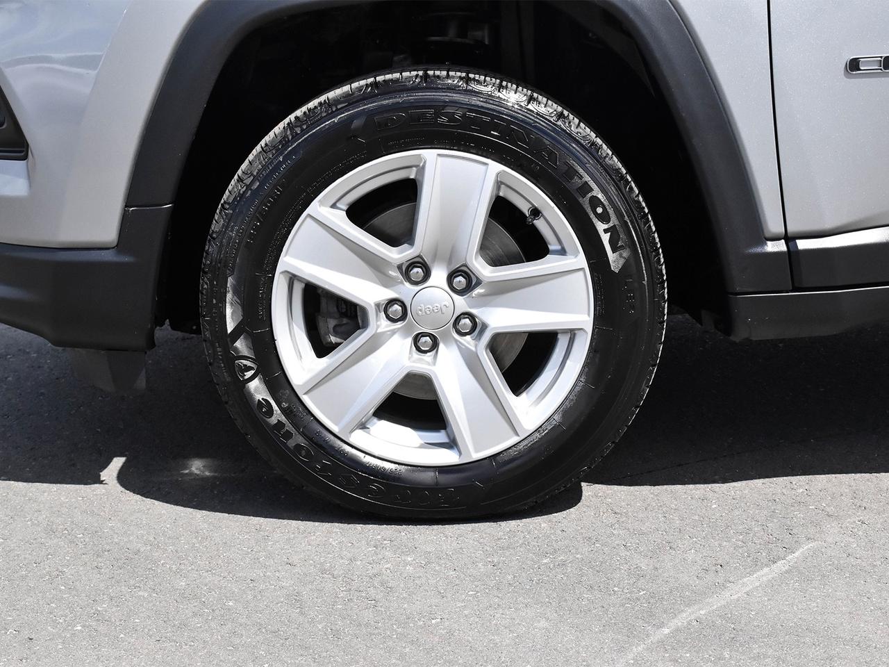 2022 Jeep Compass NORTH Photo