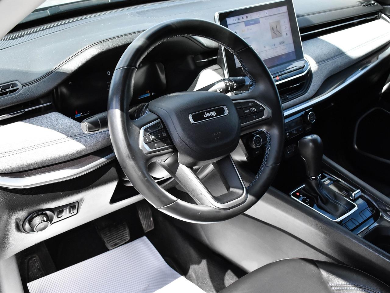 2022 Jeep Compass NORTH Photo