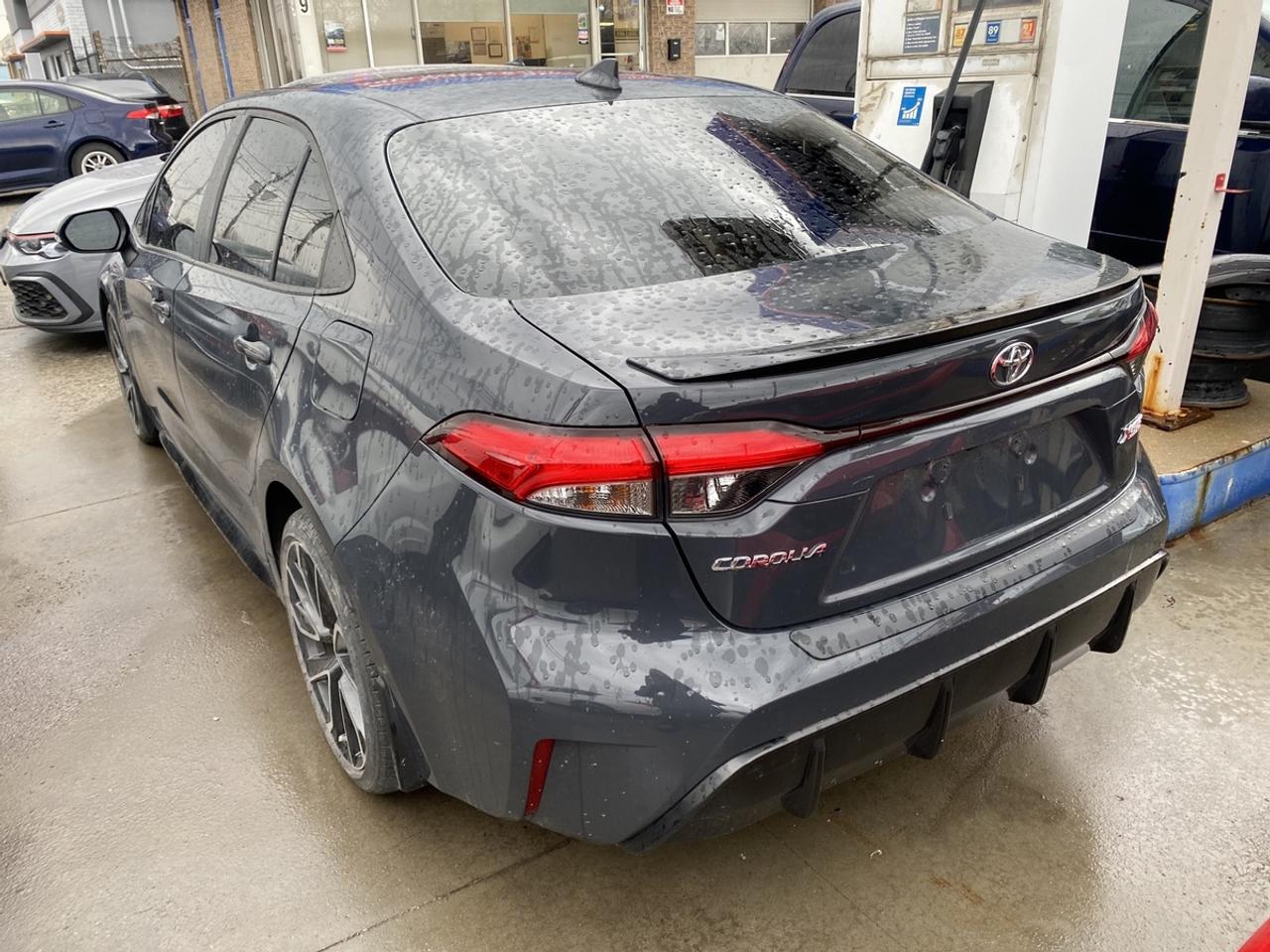 2023 Toyota Corolla XSE Photo4