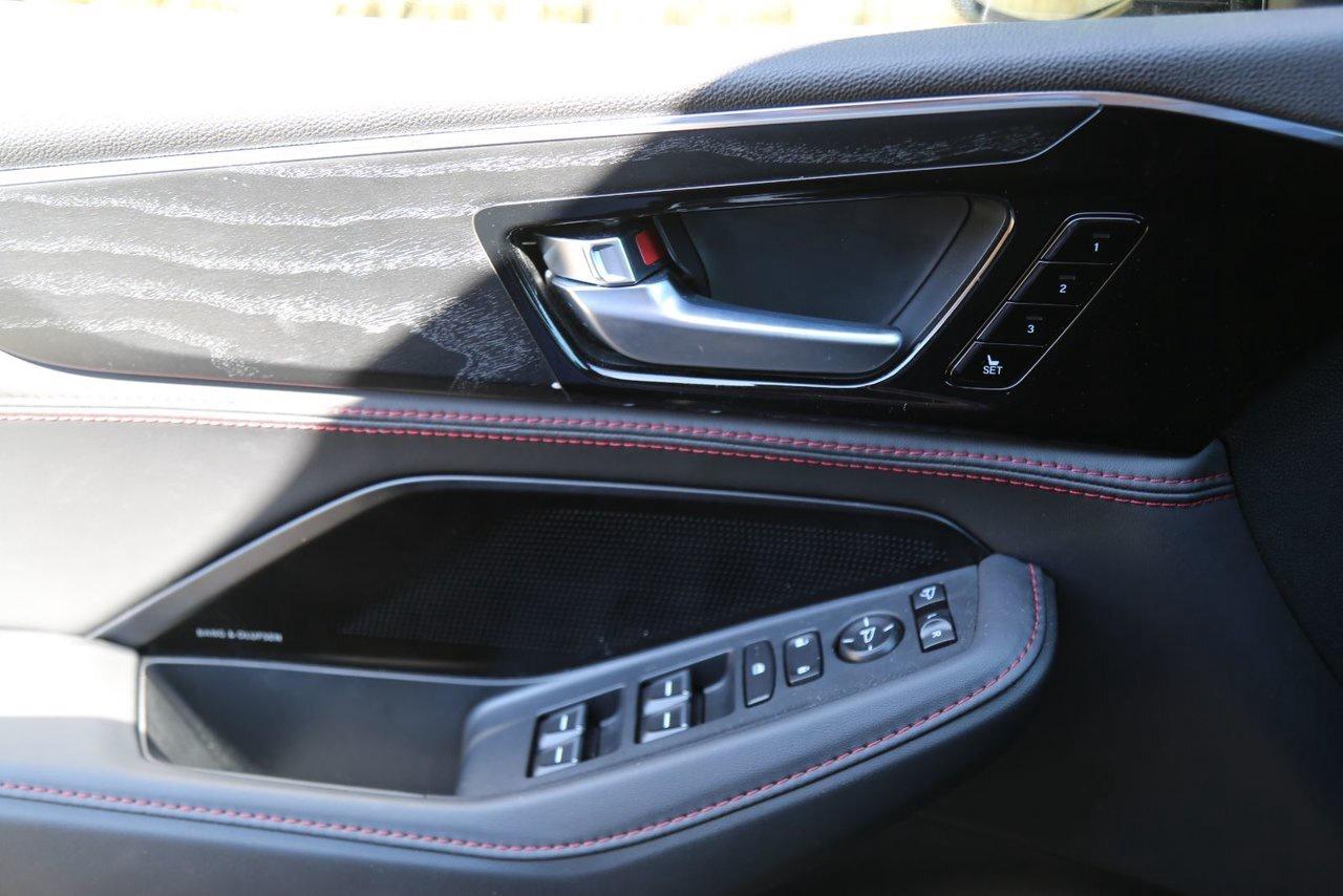 2025 Acura MDX Type S Ultra Photo