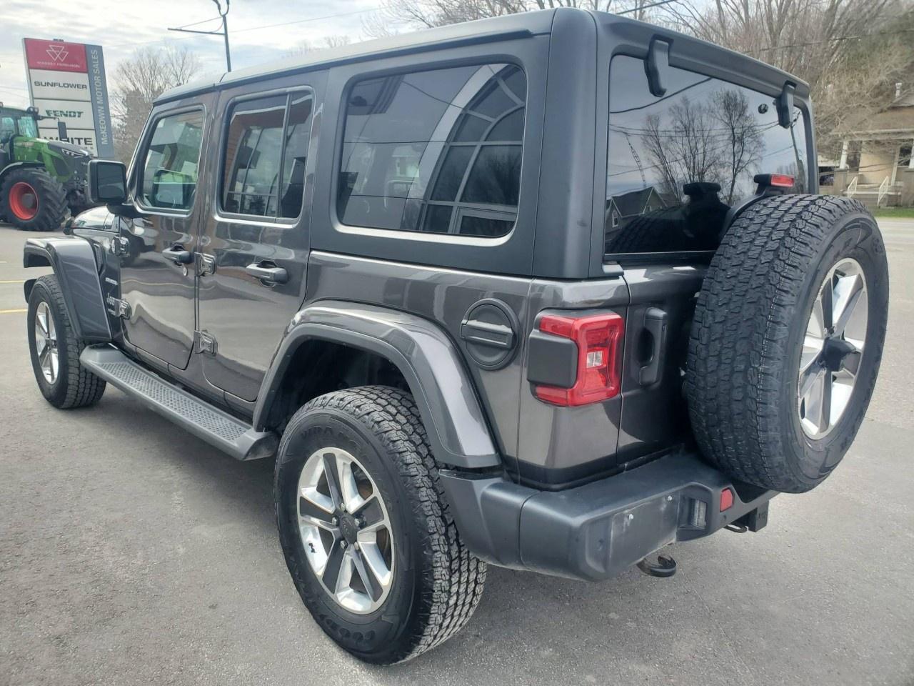 2022 Jeep Wrangler Unlimited Sahara 4X4 Photo