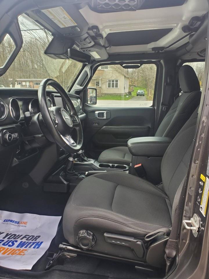 2022 Jeep Wrangler Unlimited Sahara 4X4 Photo