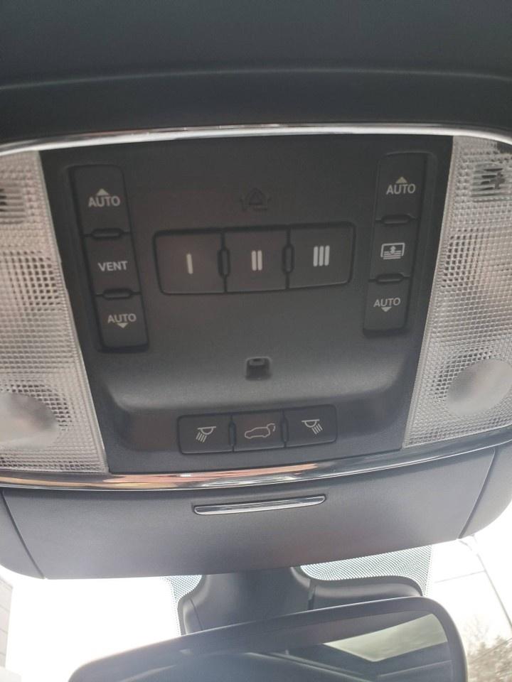 2018 Jeep Grand Cherokee OVERLAND 4X4 Photo