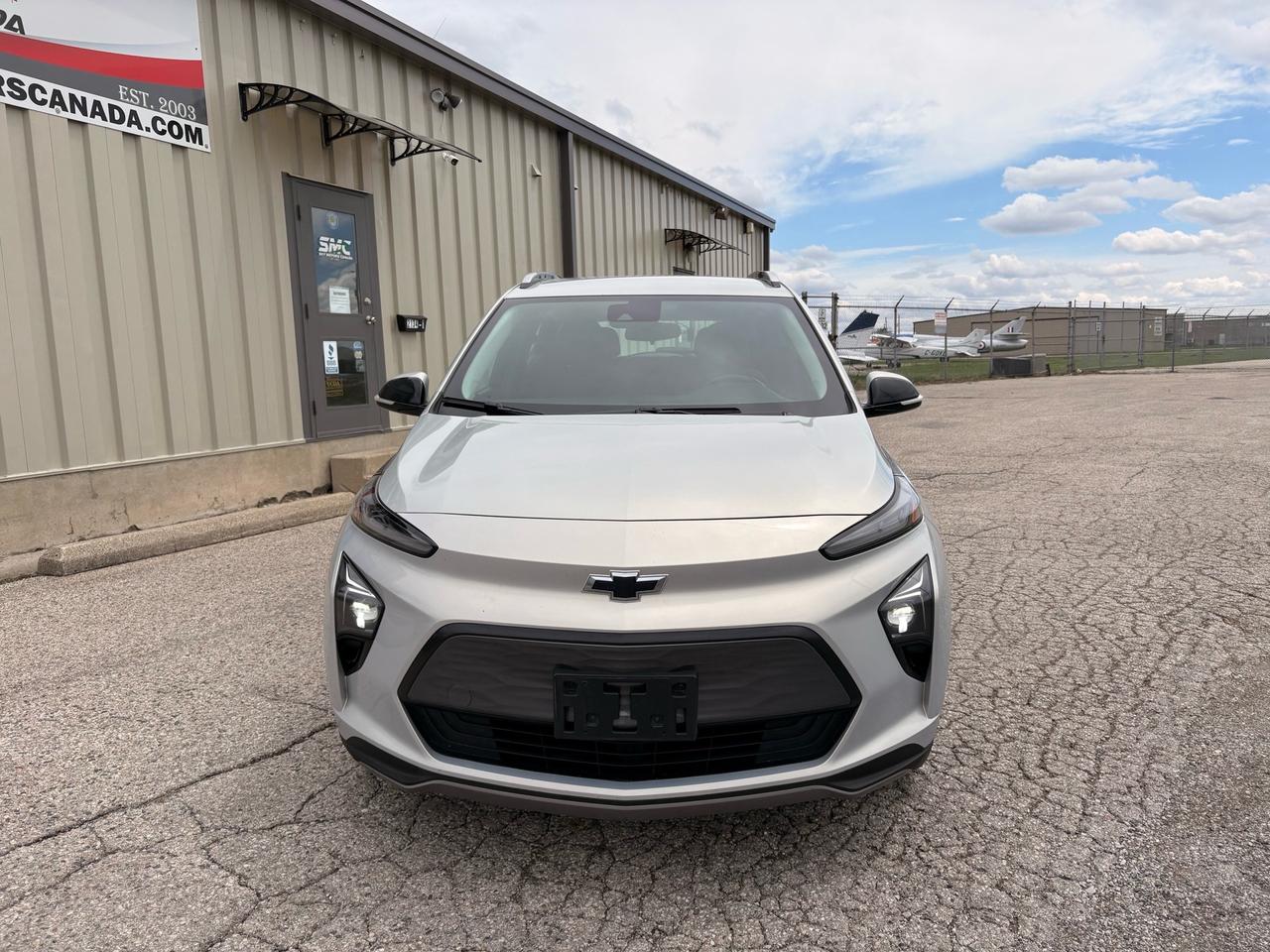 2023 Chevrolet Bolt EUV FWD 4dr LT Photo