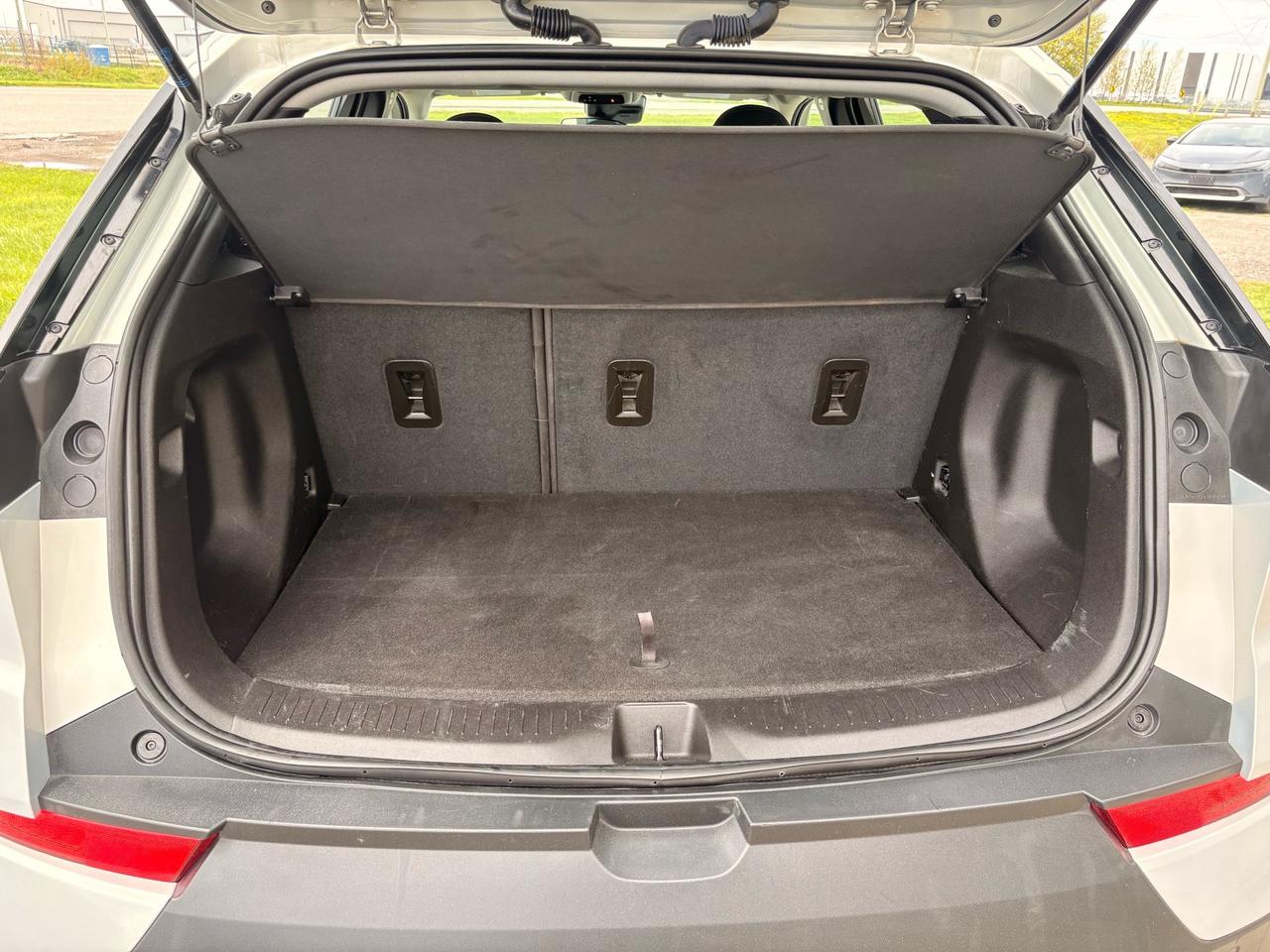 2023 Chevrolet Bolt EUV FWD 4dr LT Photo