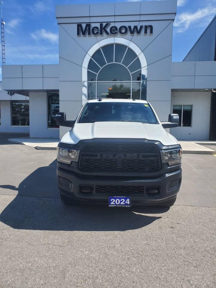 2024 RAM 2500 Tradesman 4x4 Crew Cab 8' Box Photo1