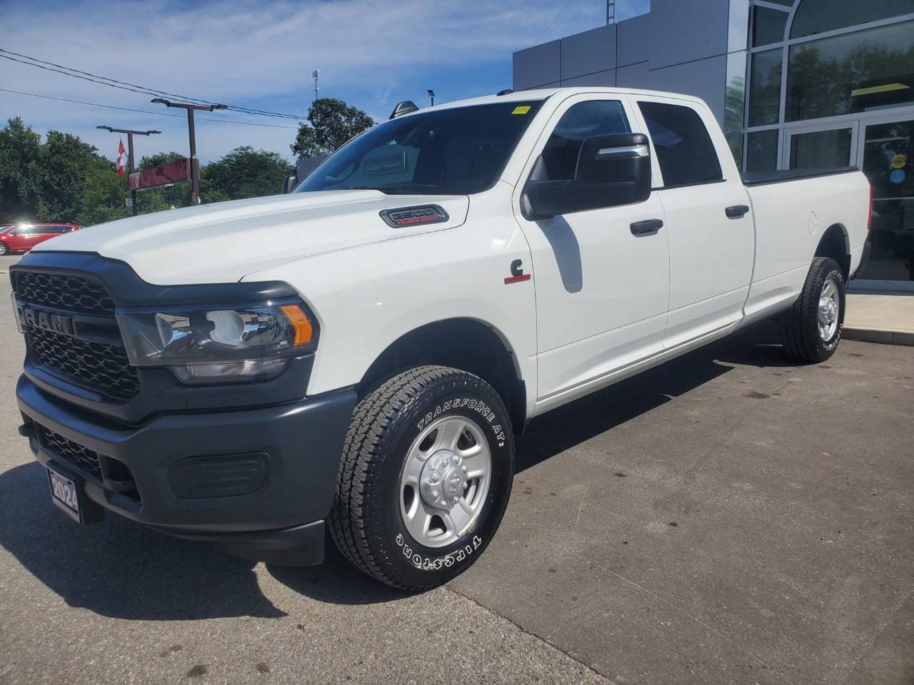 2024 RAM 2500 Tradesman 4x4 Crew Cab 8' Box Photo0