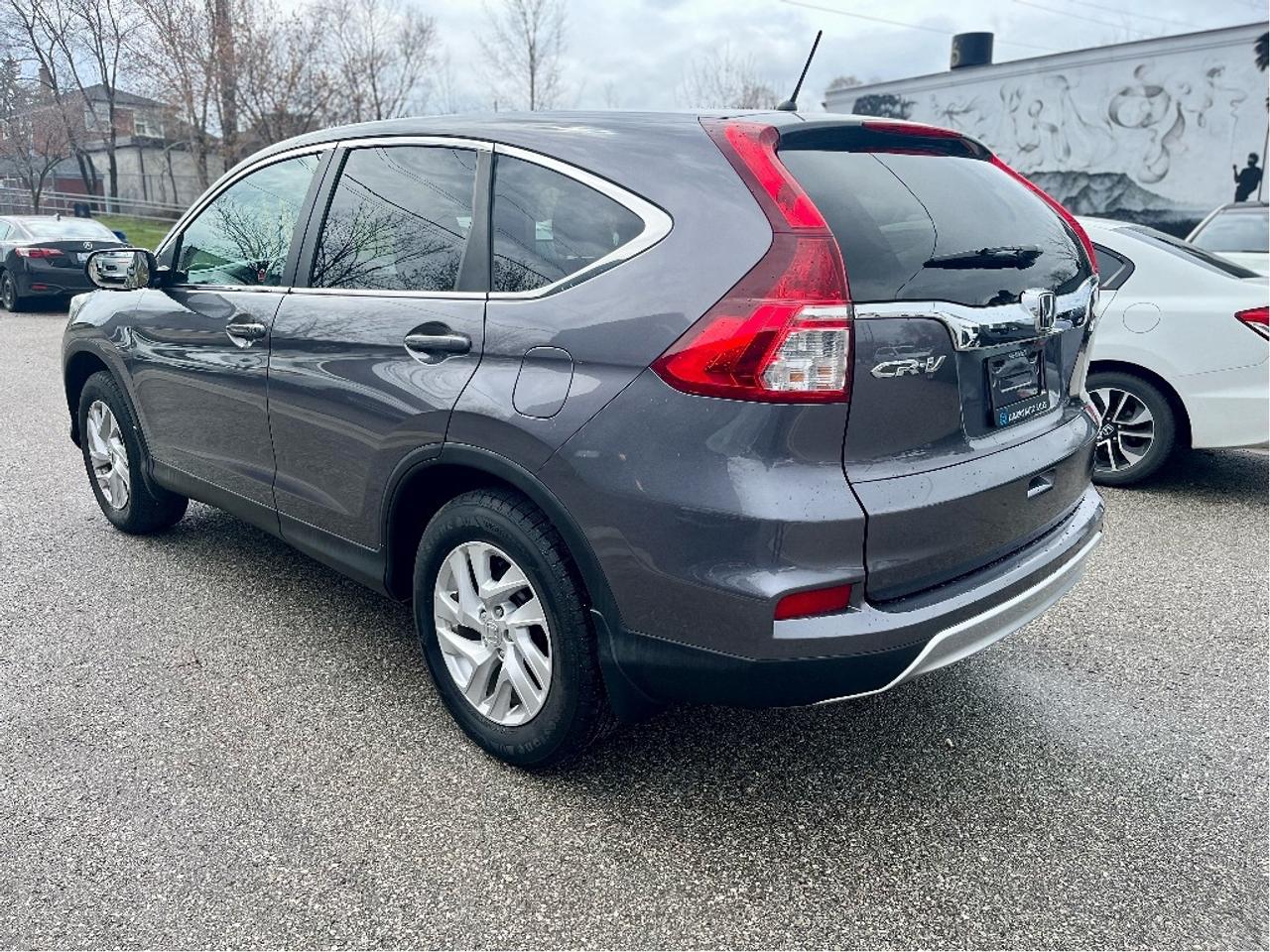 2015 Honda CR-V SE CERTIFIED Photo