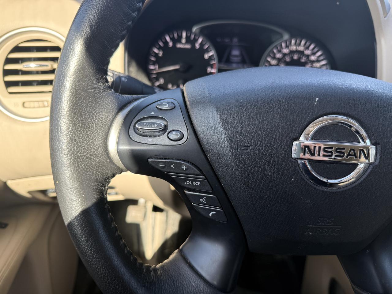 2020 Nissan Pathfinder 4x4 Platinum AWD - Low kms - Double Sunroof! Photo