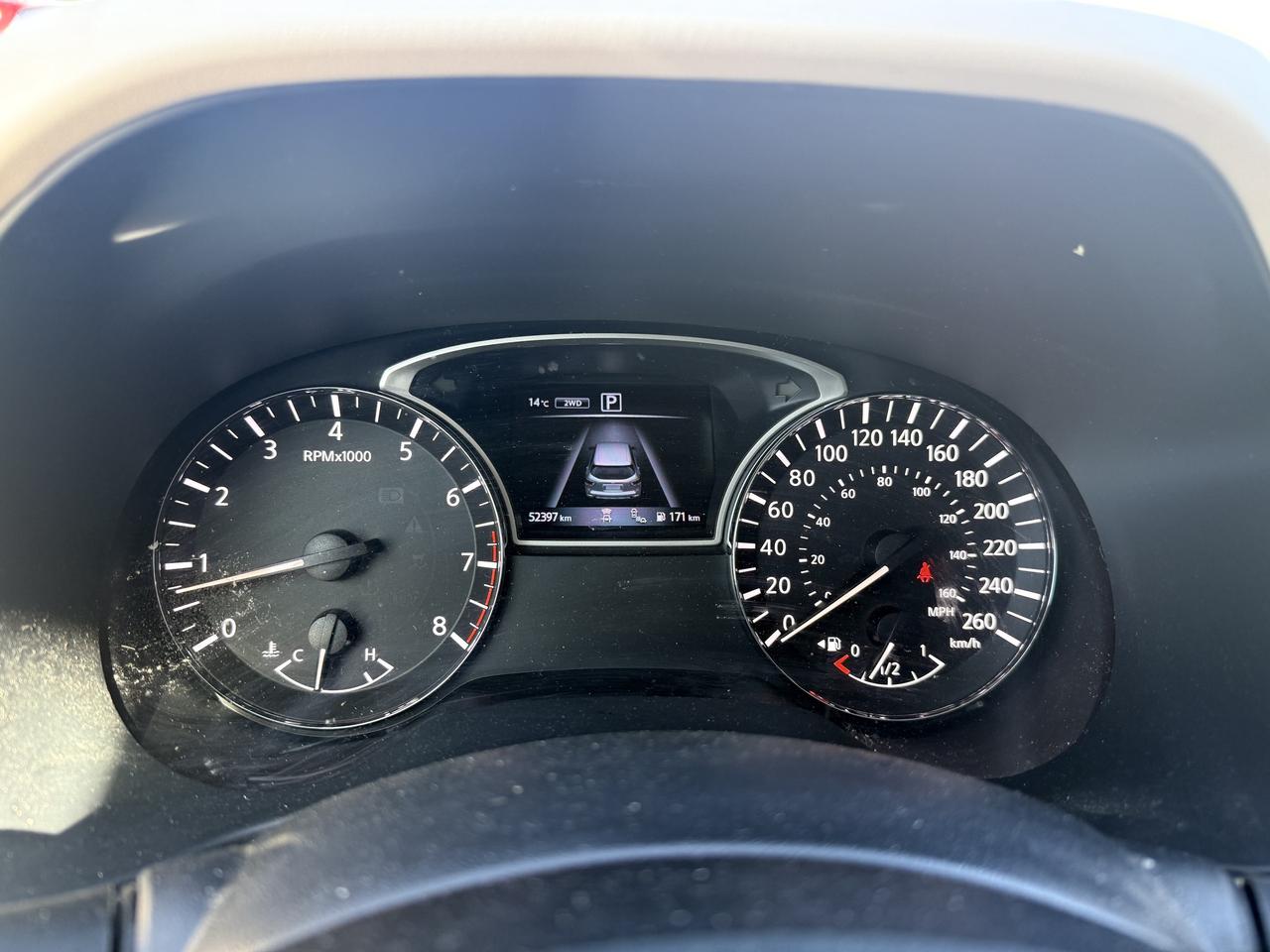 2020 Nissan Pathfinder 4x4 Platinum AWD - Low kms - Double Sunroof! Photo