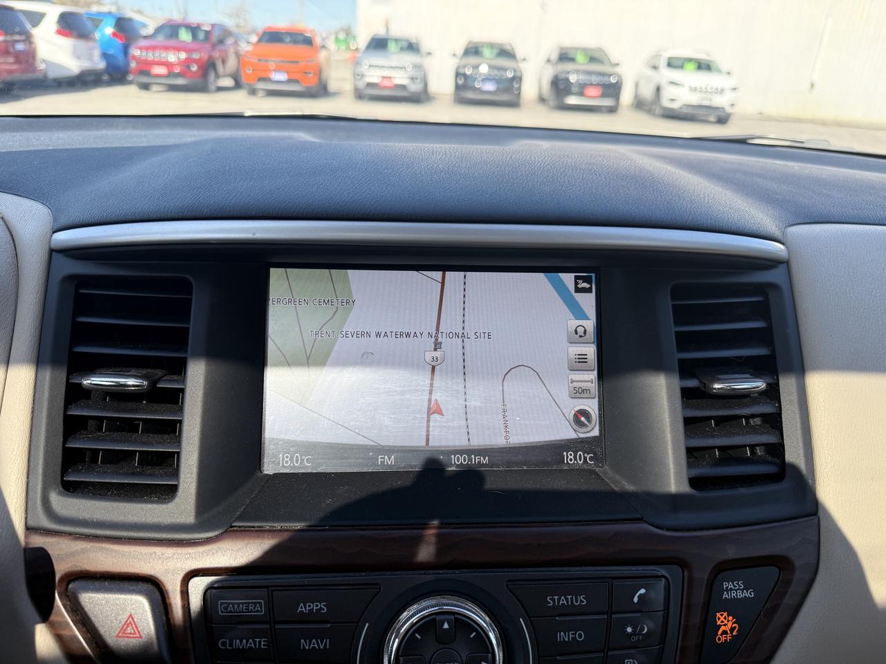 2020 Nissan Pathfinder 4x4 Platinum AWD - Low kms - Double Sunroof! Photo