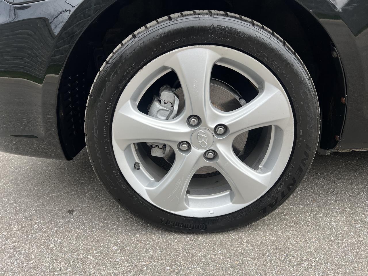 2007 Hyundai Accent SE Photo