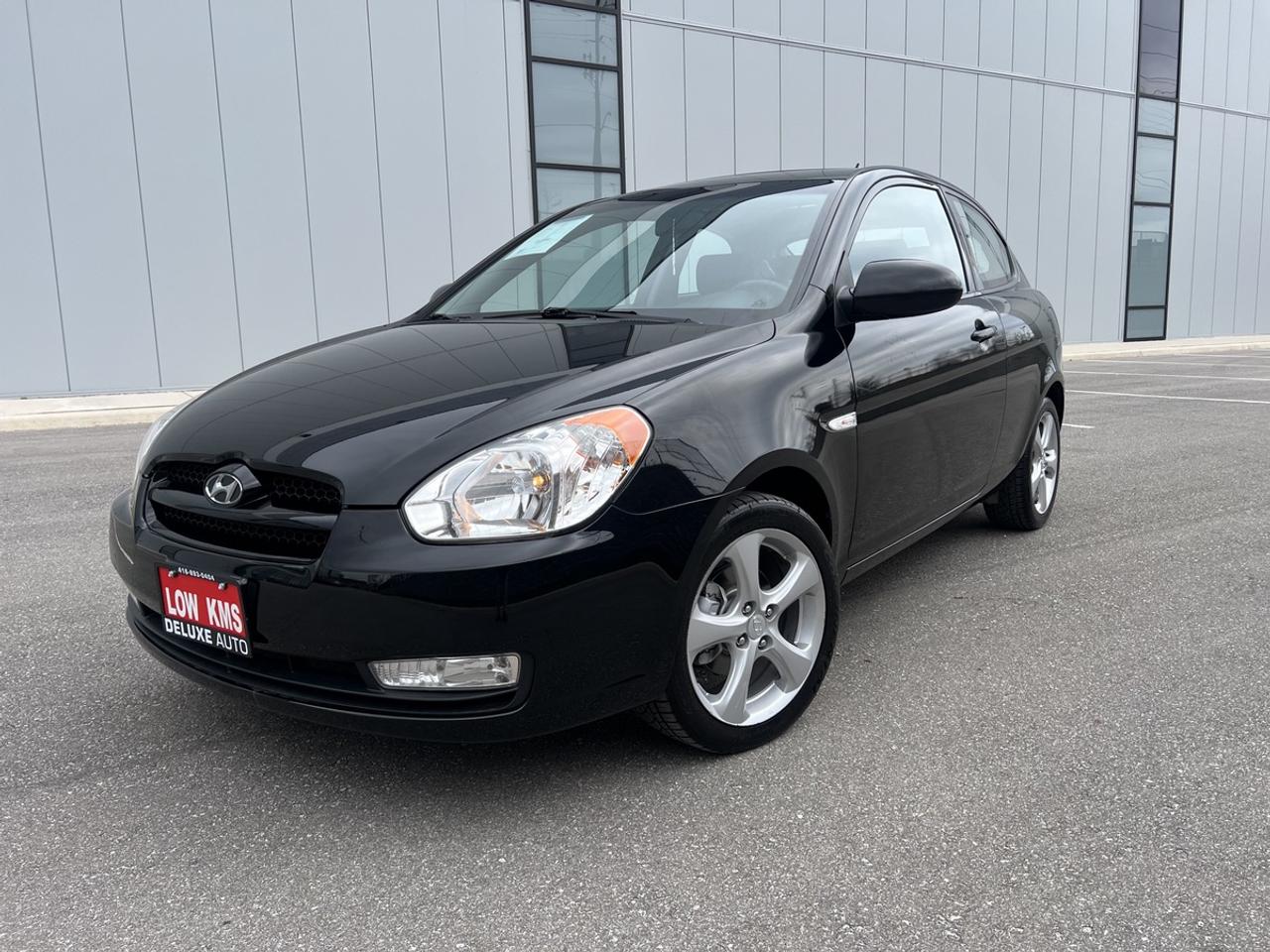2007 Hyundai Accent SE Photo