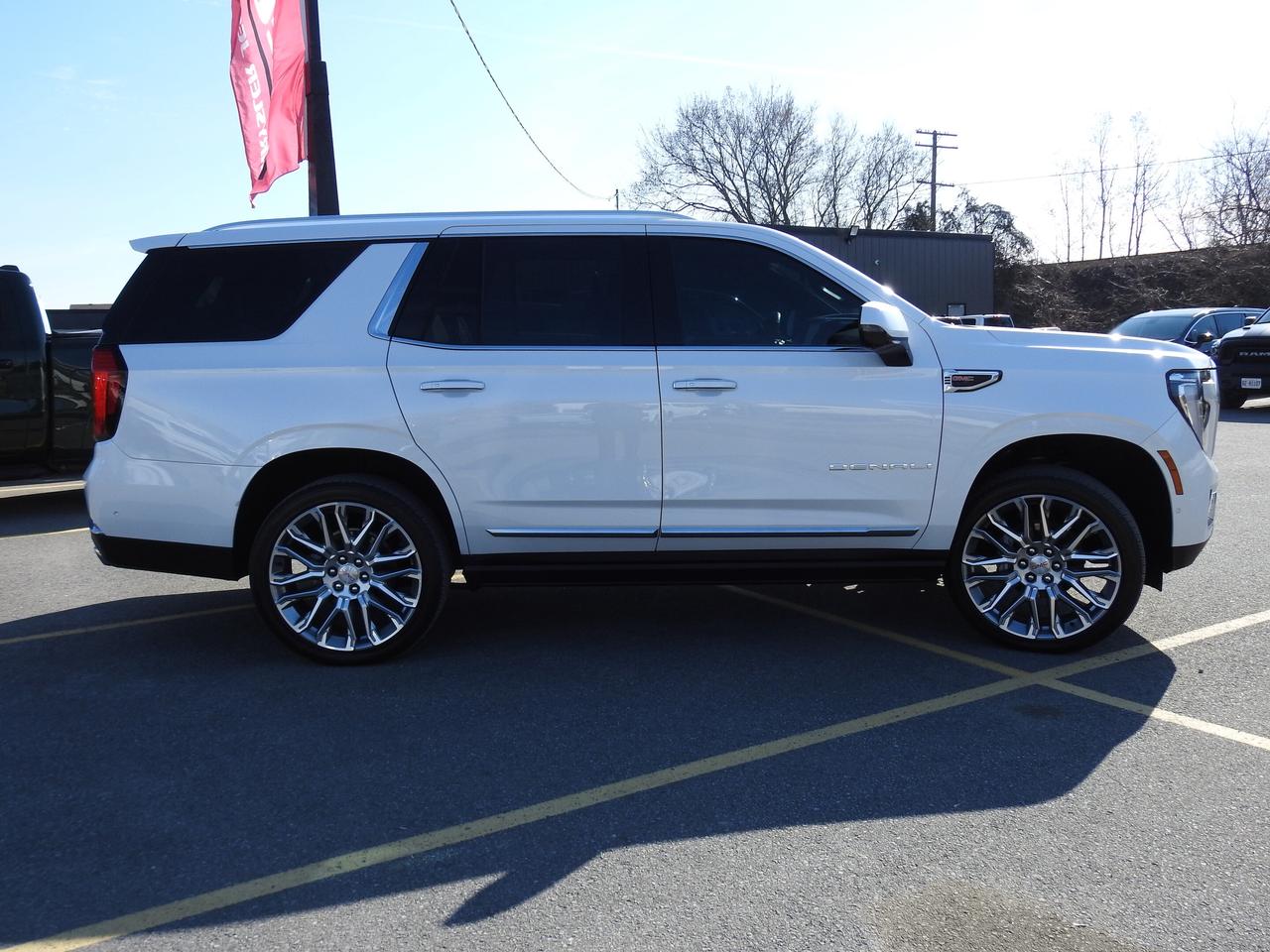 2025 GMC Yukon DENALI RESERVE- SUPERCRUISE- REAR SEAT VIDEO Photo