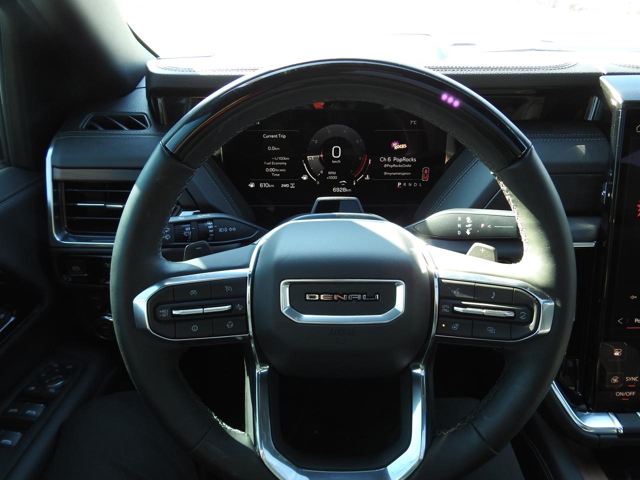 2025 GMC Yukon DENALI RESERVE- SUPERCRUISE- REAR SEAT VIDEO Photo