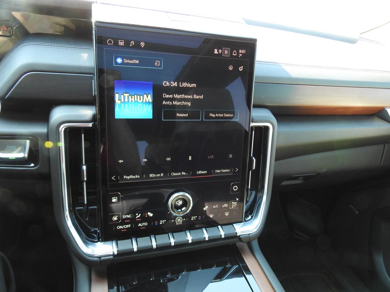 2025 GMC Yukon DENALI RESERVE- SUPERCRUISE- REAR SEAT VIDEO Photo