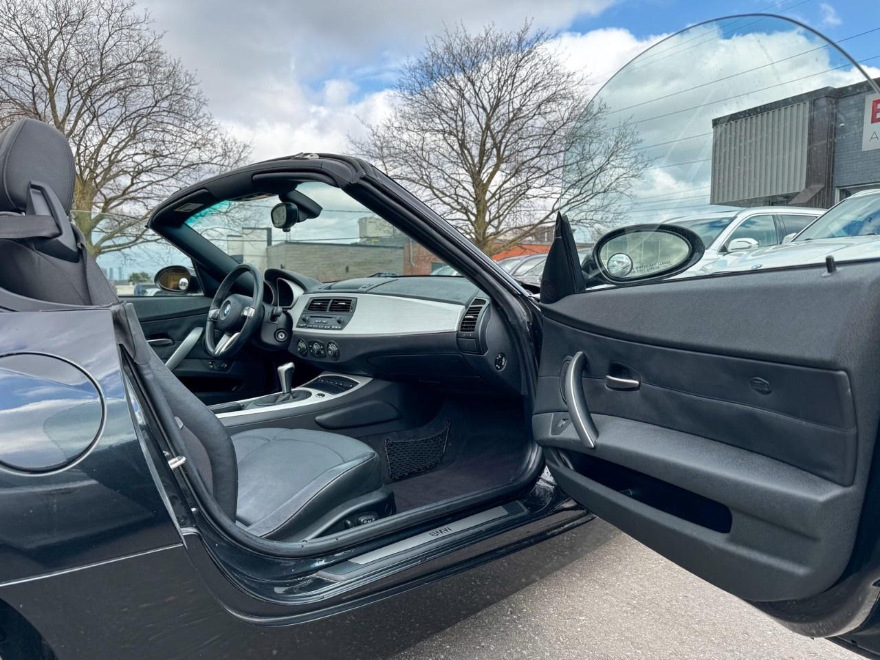 2006 BMW Z4 2dr Z4 Roadster 3.0si Photo