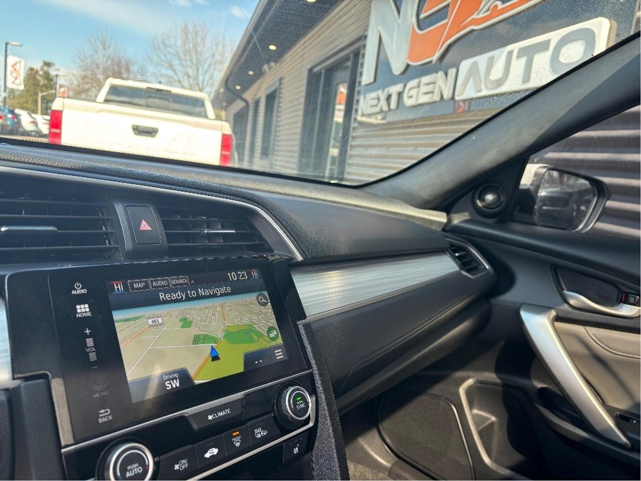 2018 Honda Civic Touring Photo
