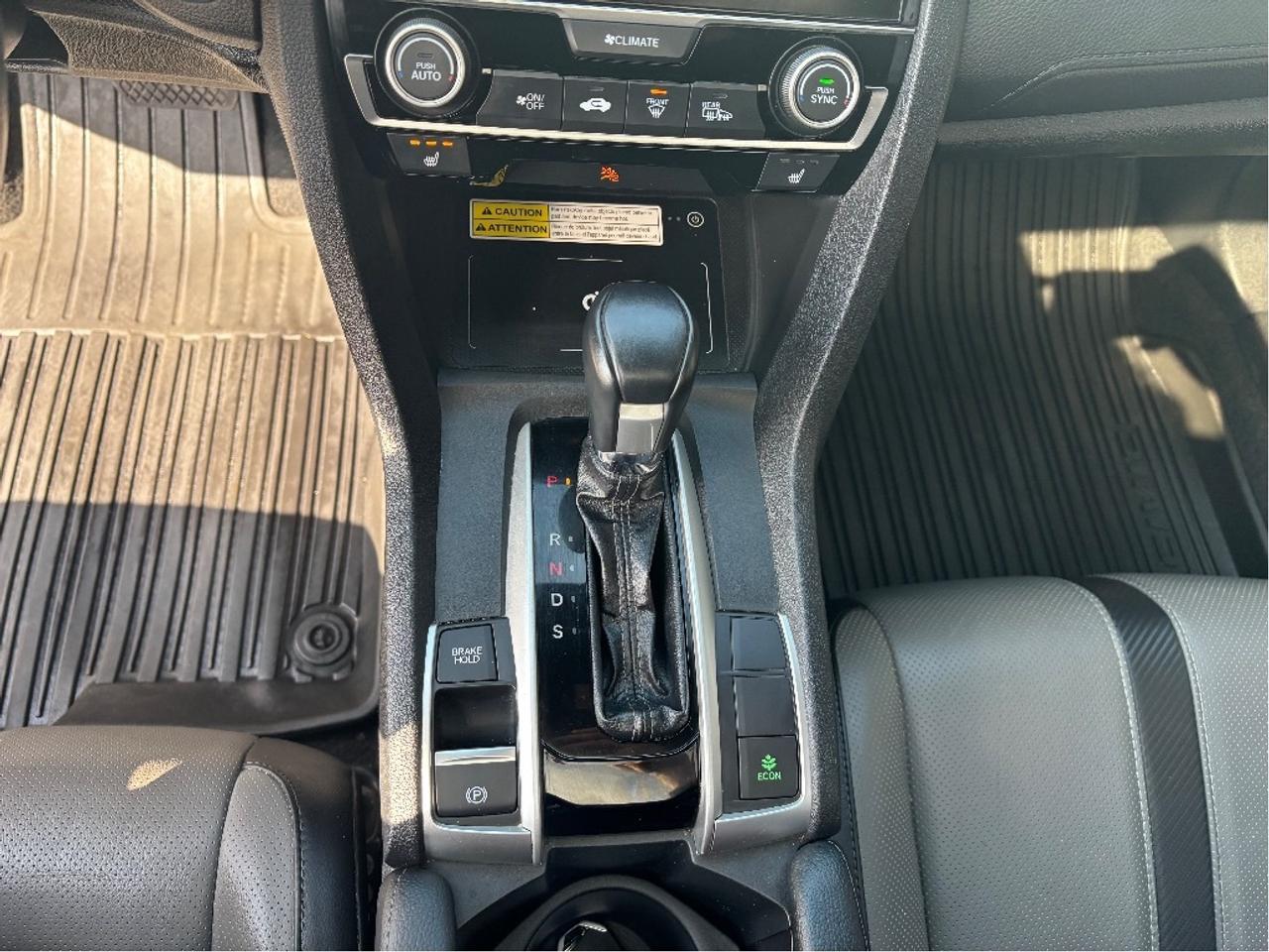 2018 Honda Civic Touring Photo