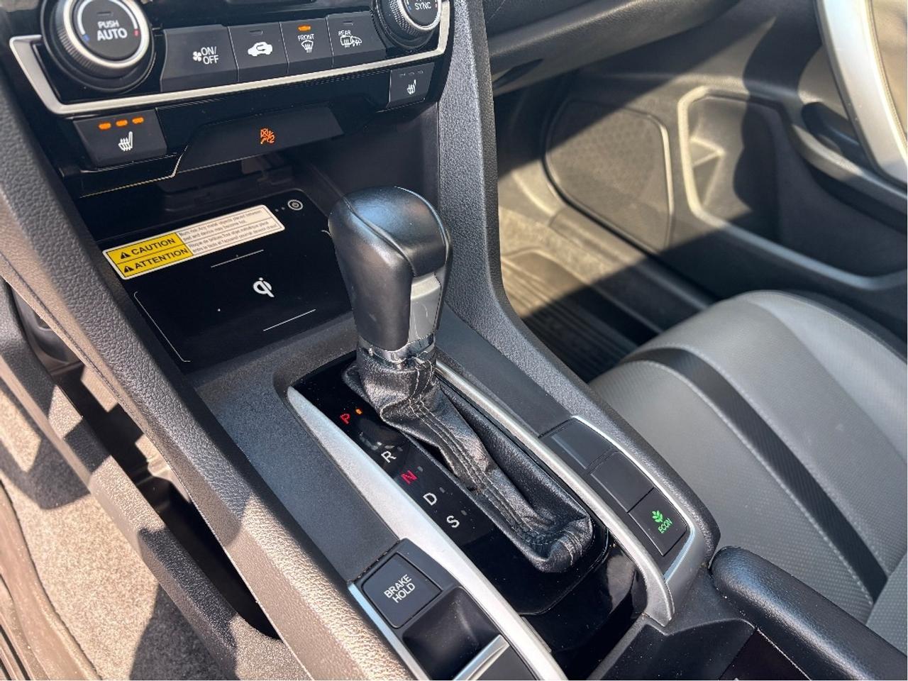 2018 Honda Civic Touring Photo