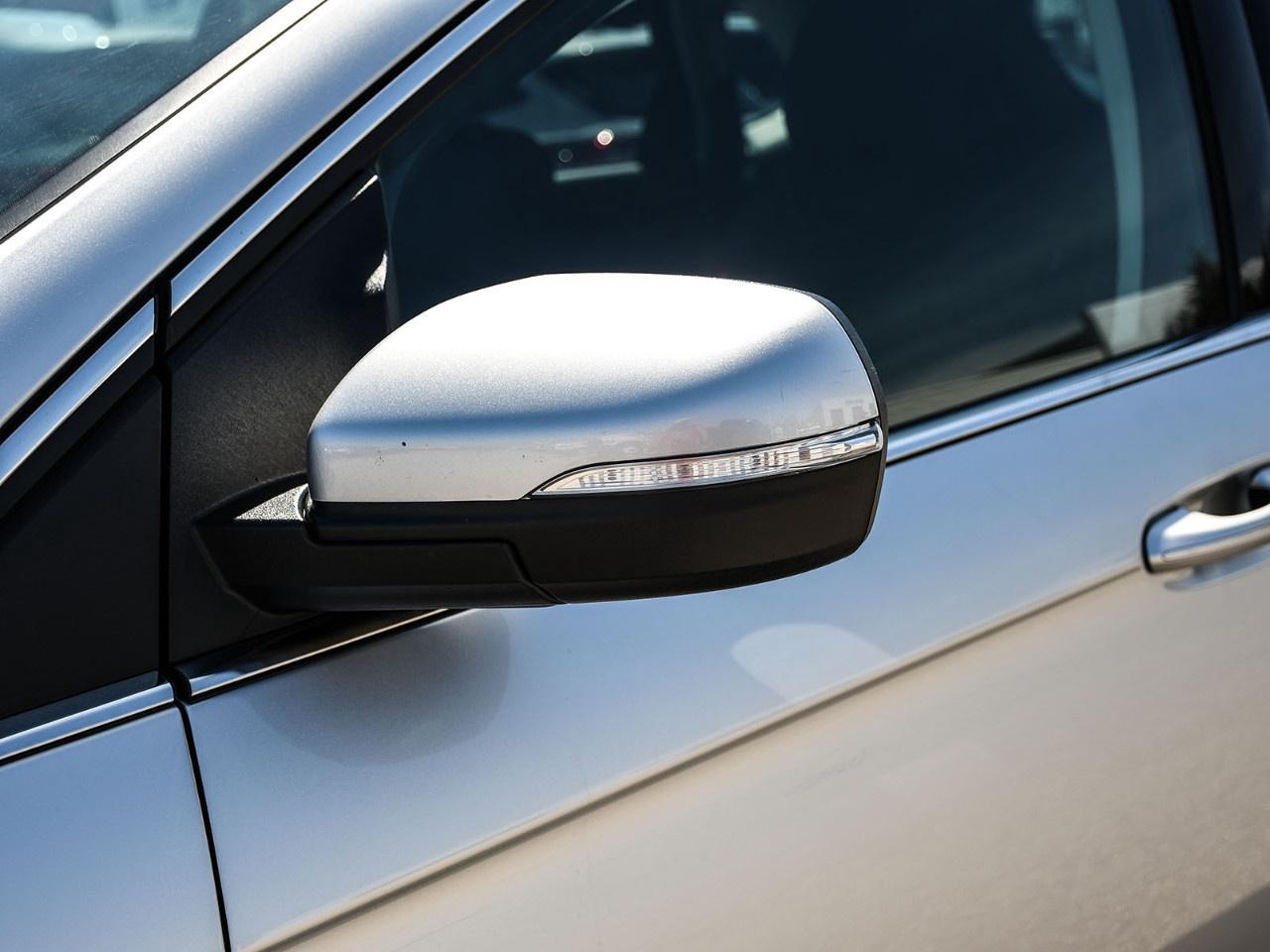 2019 Ford Edge SEL AWD Photo