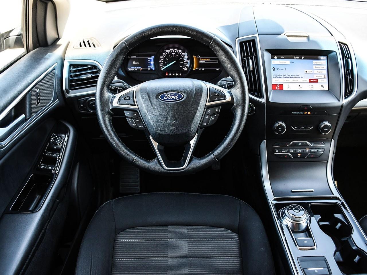 2019 Ford Edge SEL AWD Photo