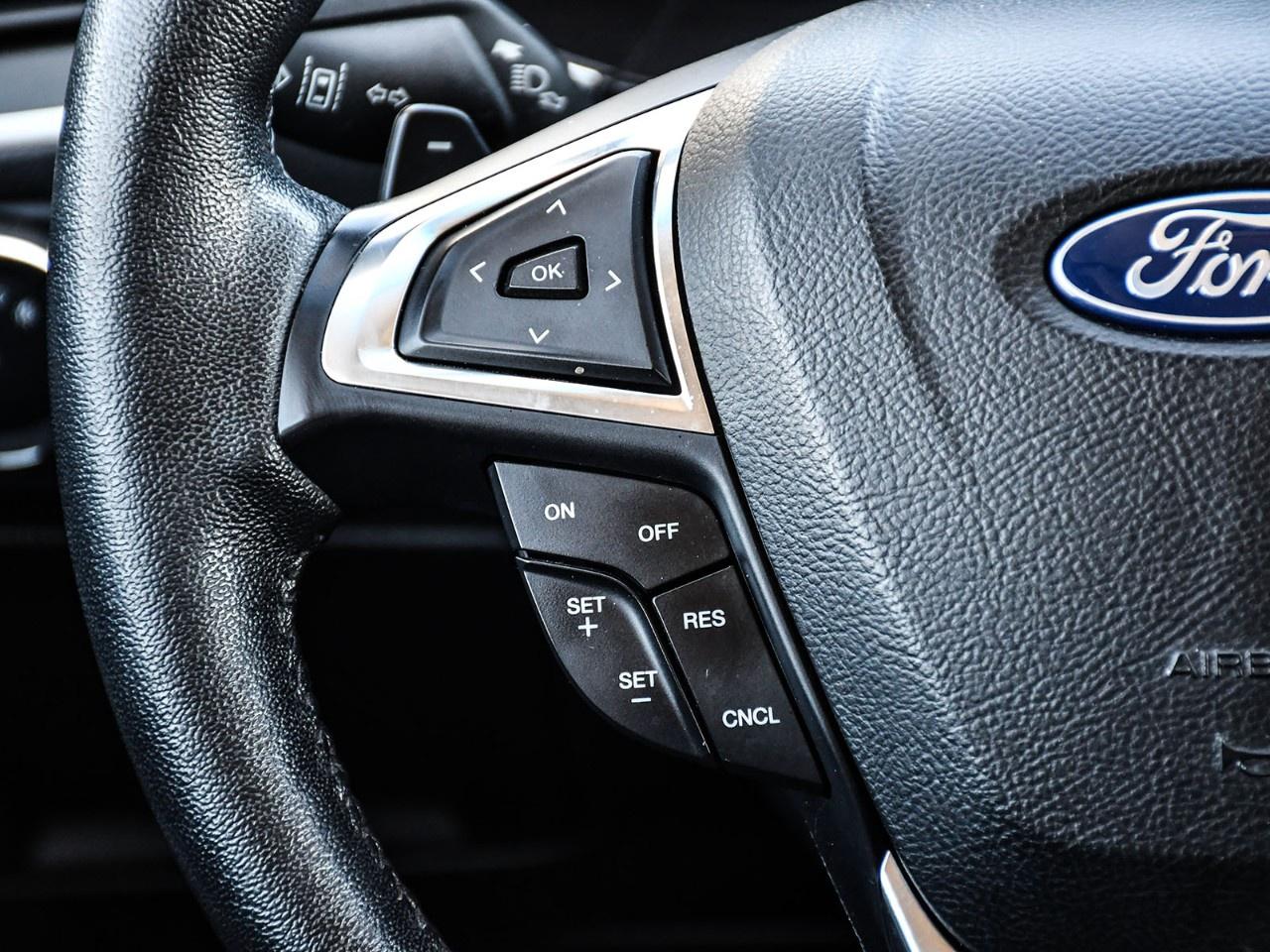 2019 Ford Edge SEL AWD Photo