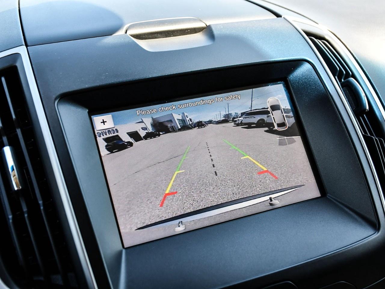 2019 Ford Edge SEL AWD Photo