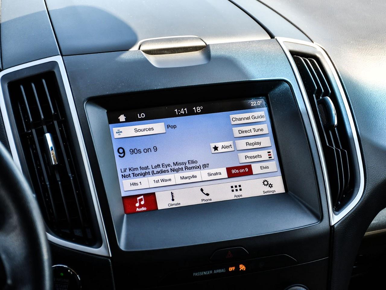 2019 Ford Edge SEL AWD Photo