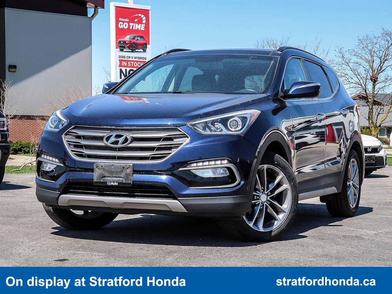 2017 Hyundai Santa Fe SE Photo0