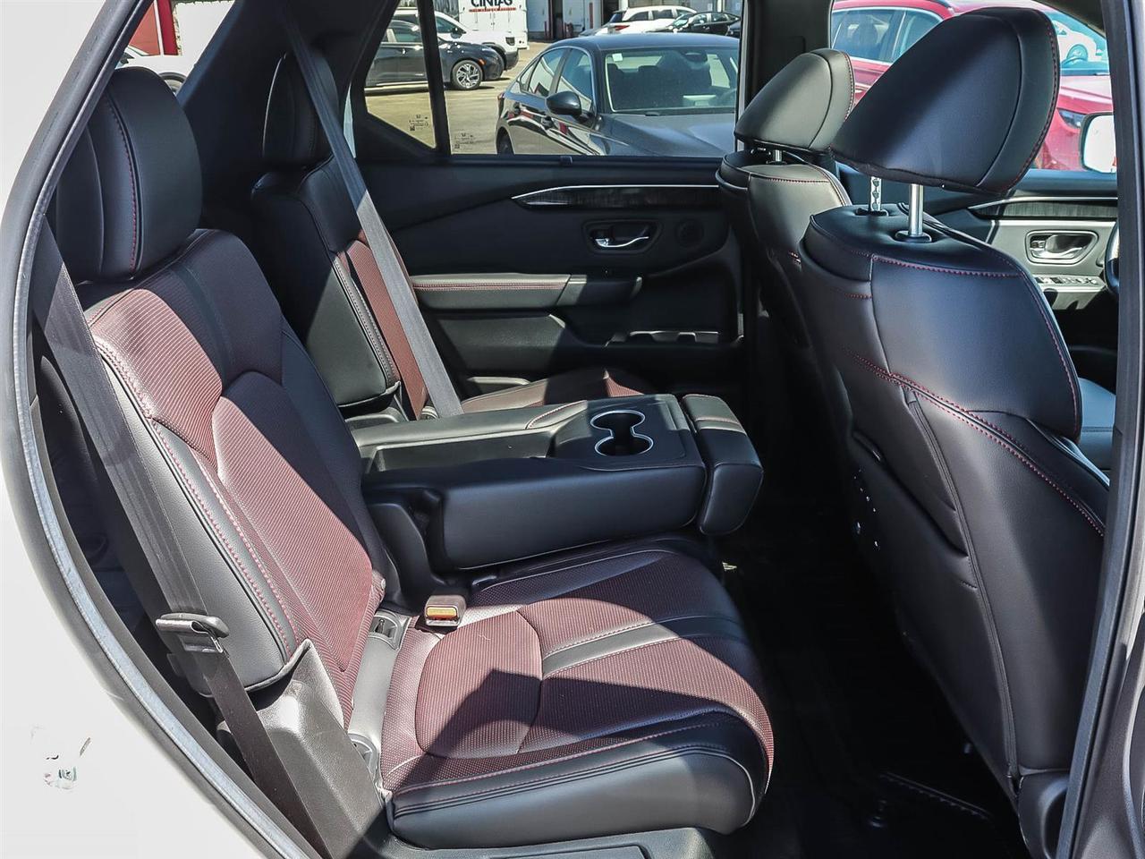 2024 Honda Pilot Black Edition Photo