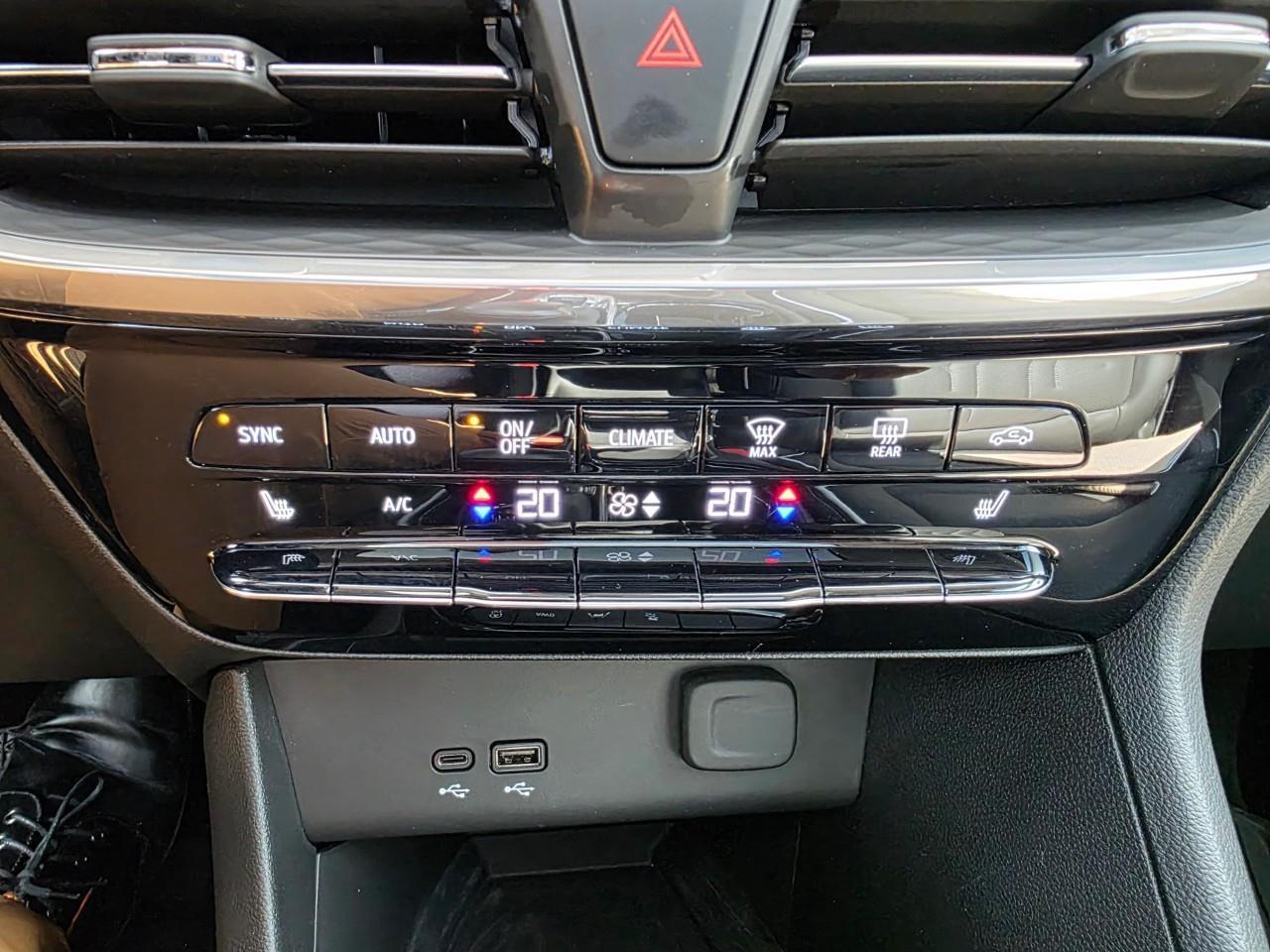 2024 Buick Encore GX Avenir 4dr All-Wheel Drive Photo