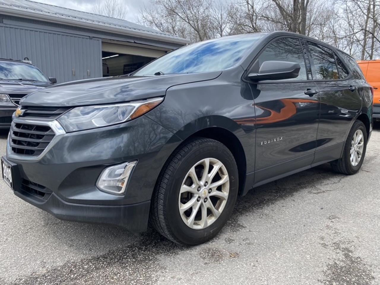 2018 Chevrolet Equinox LS FWD 4dr Photo0
