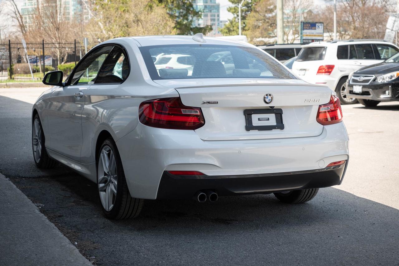 2016 BMW 2-Series 228i xDrive SULEV Coupe M Sport Photo3