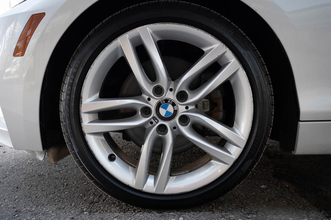 2016 BMW 2-Series 228i xDrive SULEV Coupe M Sport Photo