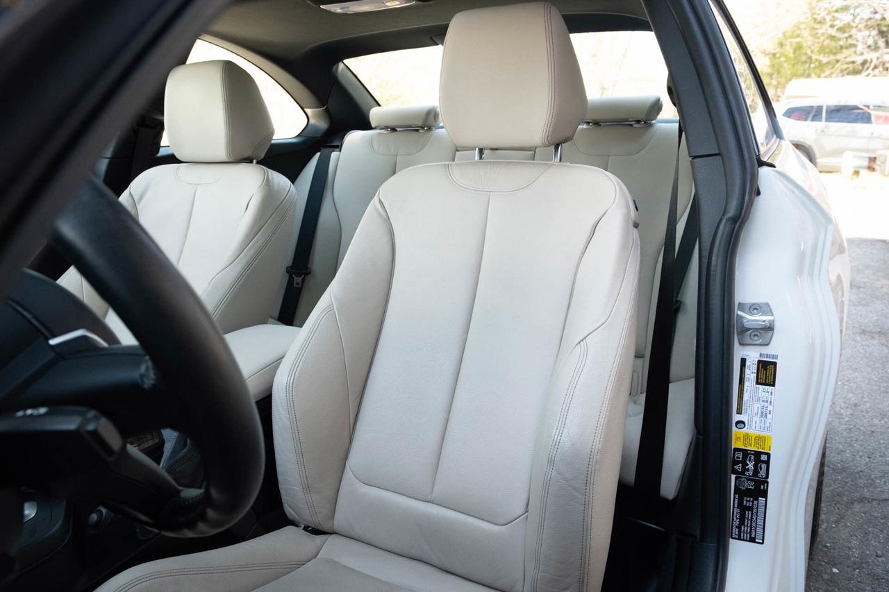 2016 BMW 2-Series 228i xDrive SULEV Coupe M Sport Photo