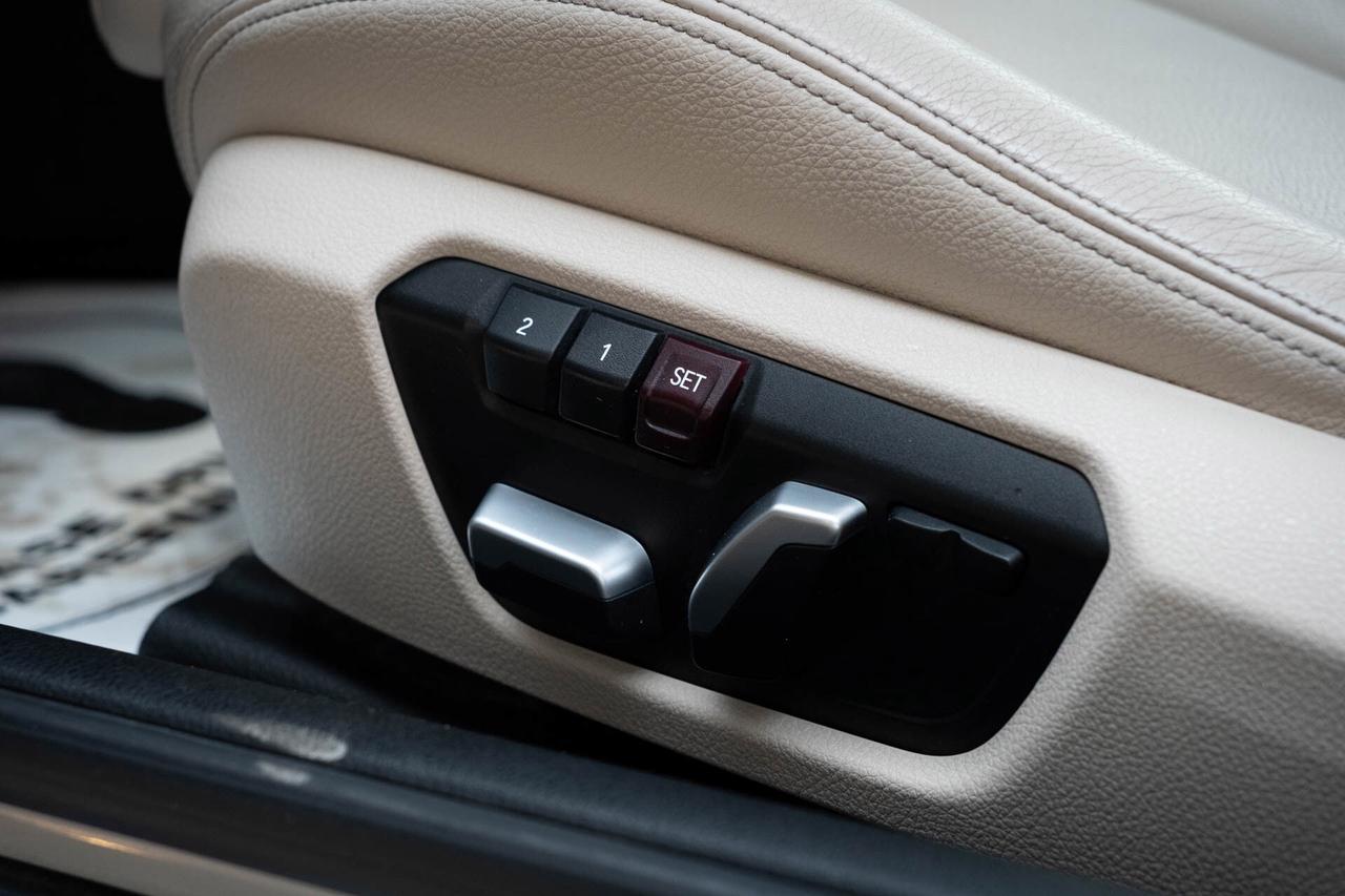 2016 BMW 2-Series 228i xDrive SULEV Coupe M Sport Photo