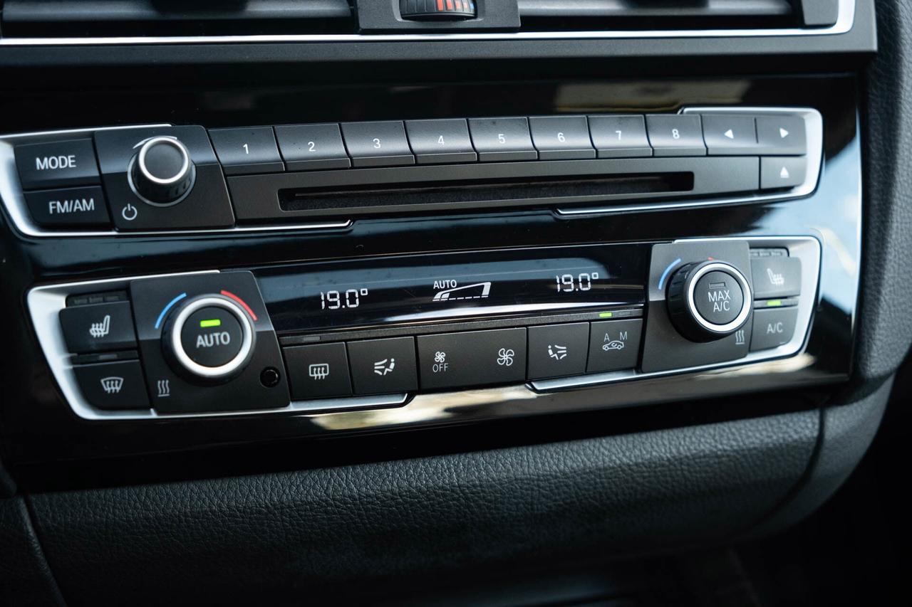 2016 BMW 2-Series 228i xDrive SULEV Coupe M Sport Photo