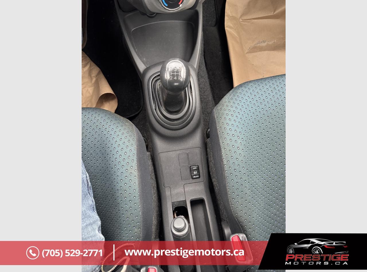 2007 Toyota Yaris S Photo