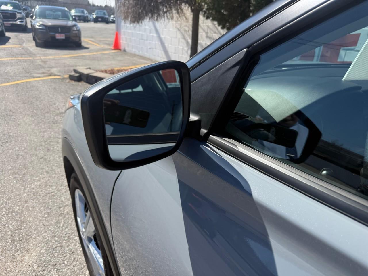 2024 Nissan Kicks S 4dr Front-Wheel Drive Photo