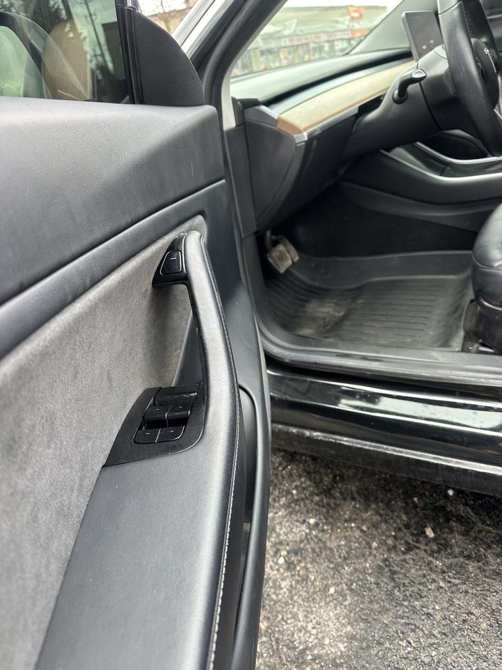 2018 Tesla Model 3 Base Photo