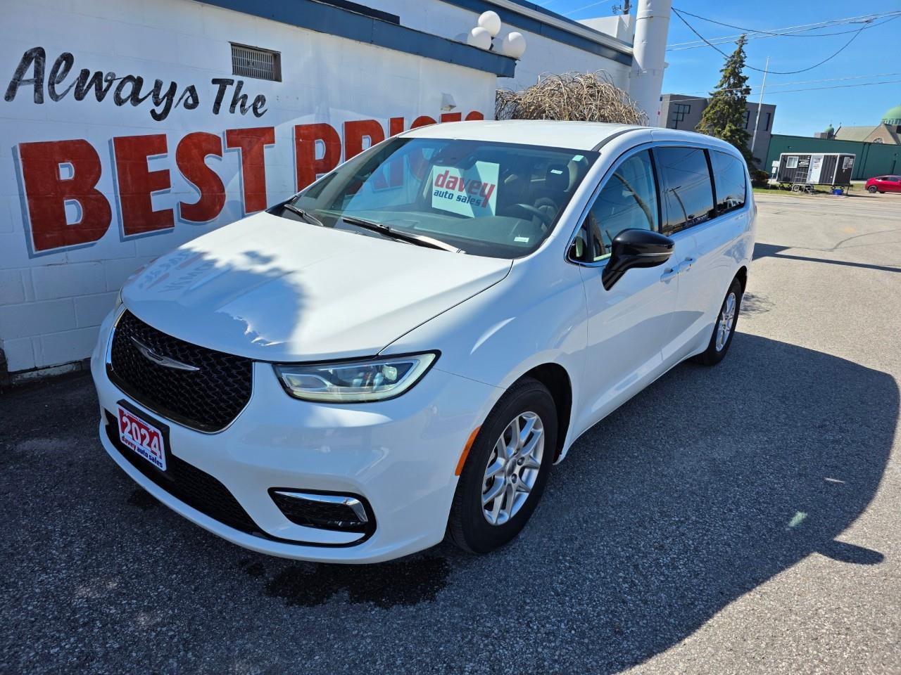 2024 Chrysler Pacifica Touring-L Front-Wheel Drive Passenger Van Photo