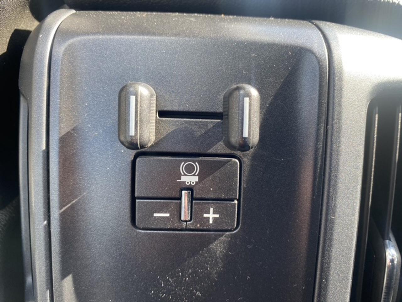 2018 Chevrolet Silverado 1500 LS 4WD Double Cab Photo